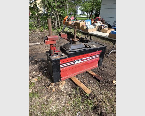 auction image
