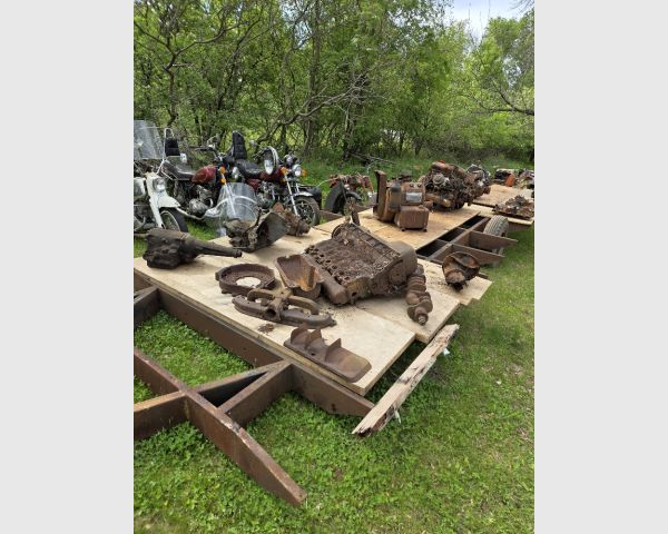 auction image