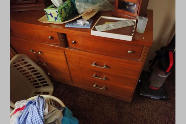 Auction listing photo
