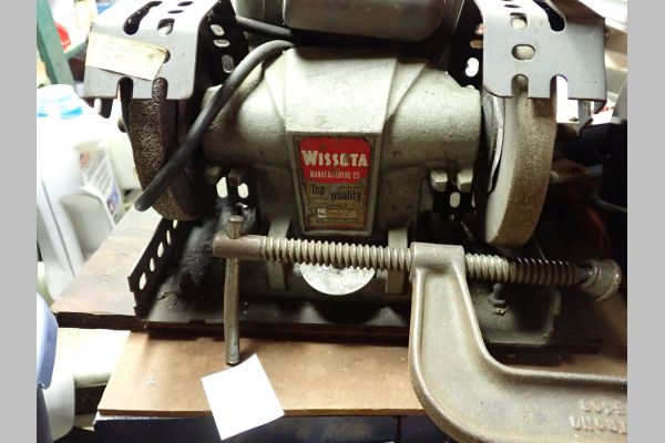 Auction listing photo