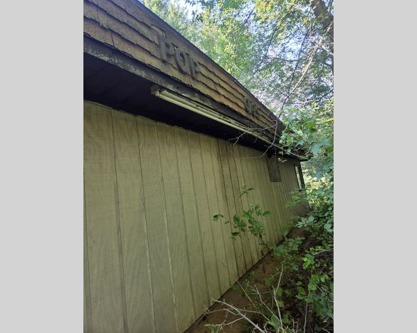 Auction listing photo
