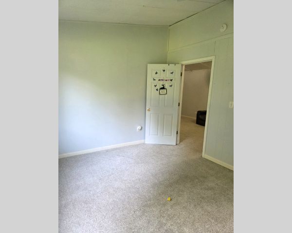 Auction listing photo
