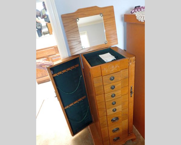 Auction listing photo