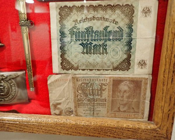 Auction listing photo