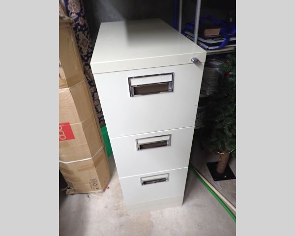 Auction listing photo