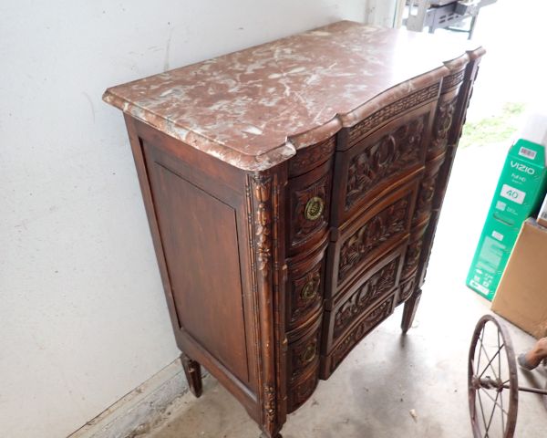 Auction listing photo