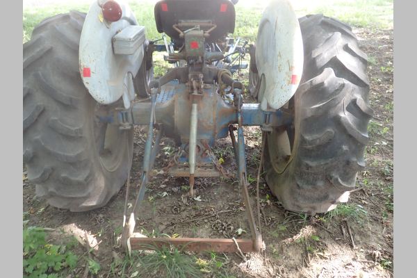 Auction listing photo