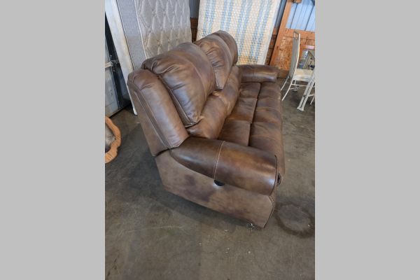 Auction listing photo