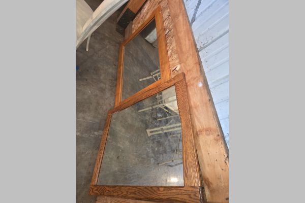 Auction listing photo
