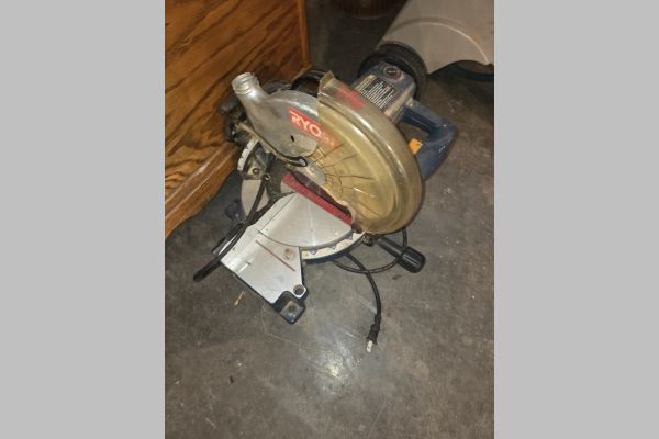 Auction listing photo