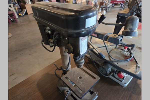 Auction listing photo