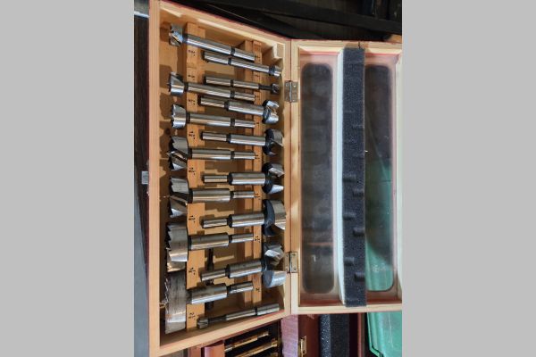 Auction listing photo