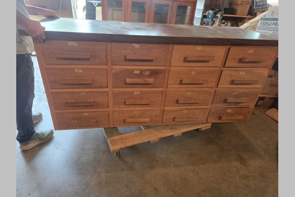 Auction listing photo