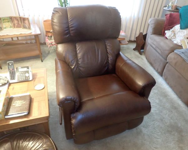 Auction listing photo