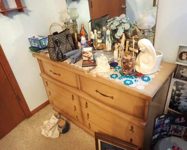 Auction listing photo