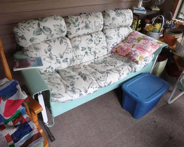 Auction listing photo