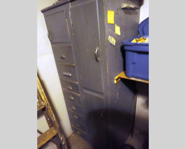 Auction listing photo