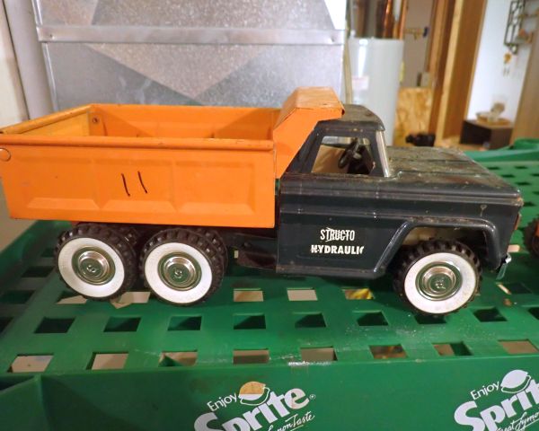 Auction listing photo