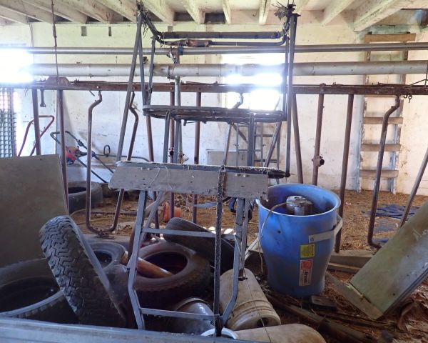 Auction listing photo