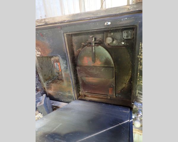 Auction listing photo