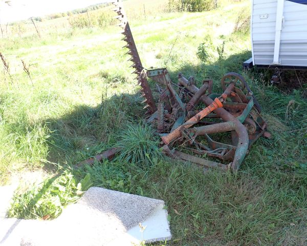 Auction listing photo