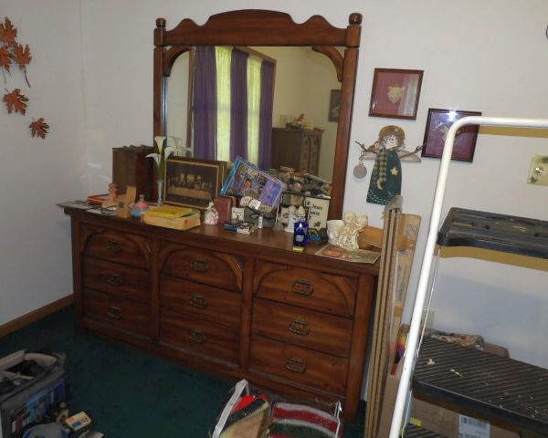 auction image