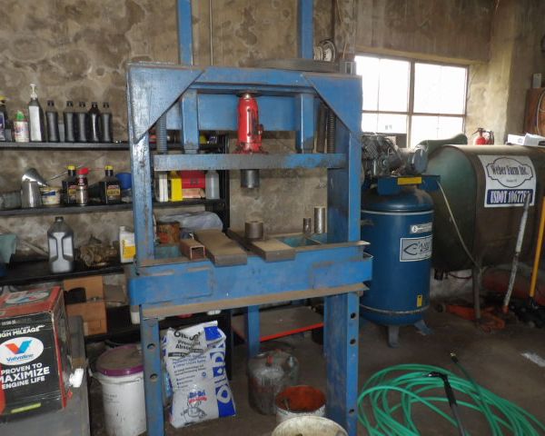 auction image
