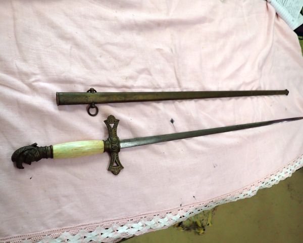 Auction listing photo