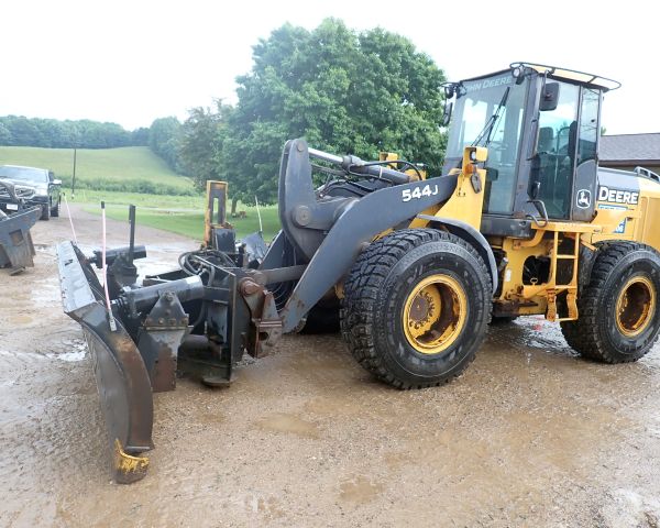 Auction listing photo