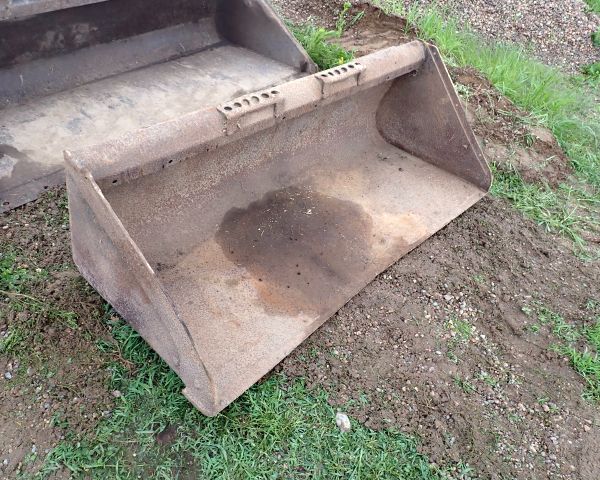 Auction listing photo