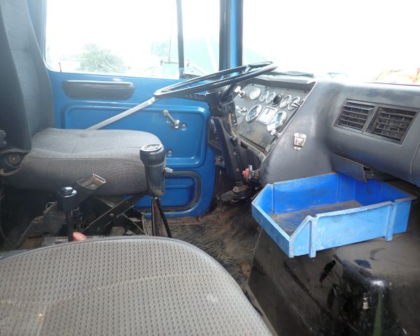 Auction listing photo
