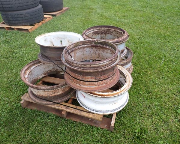 Auction listing photo