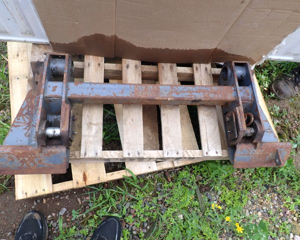 Auction listing photo