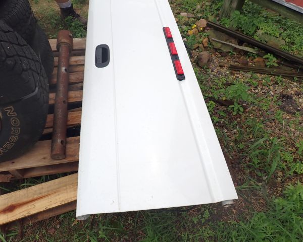 Auction listing photo
