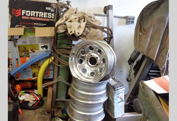 Auction listing photo