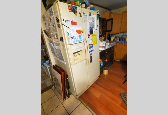 Auction listing photo