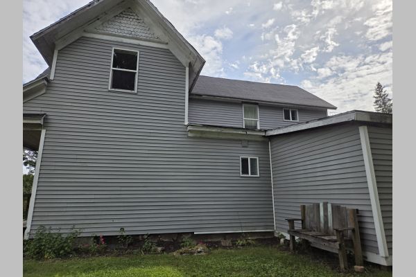 Auction listing photo