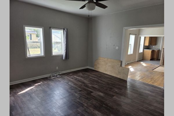 Auction listing photo
