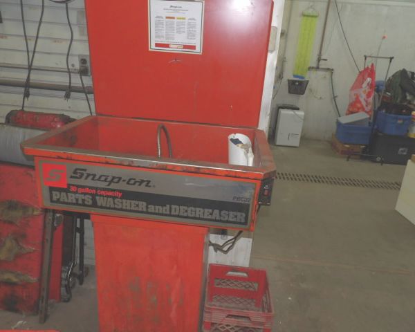 auction image