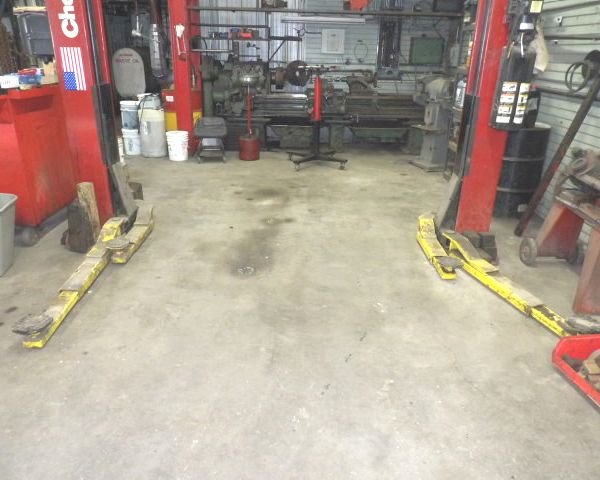 auction image