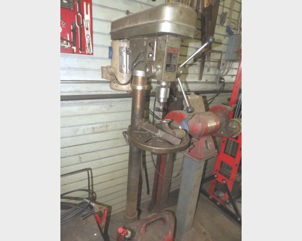 auction image