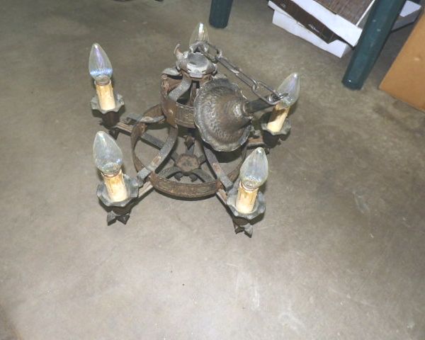 auction image
