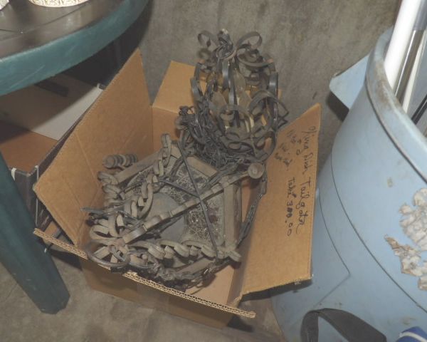 auction image