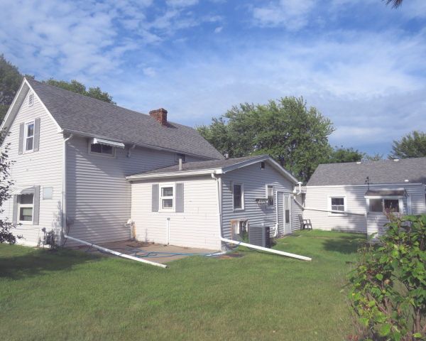 auction image
