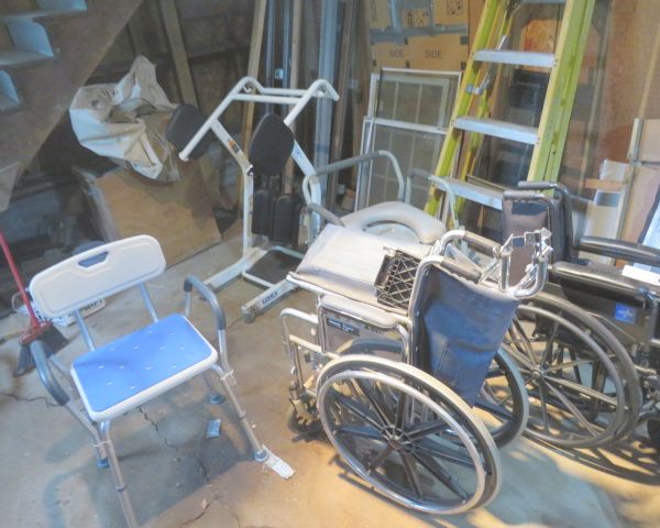 auction image