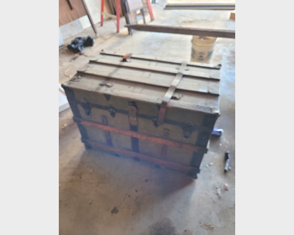 auction image