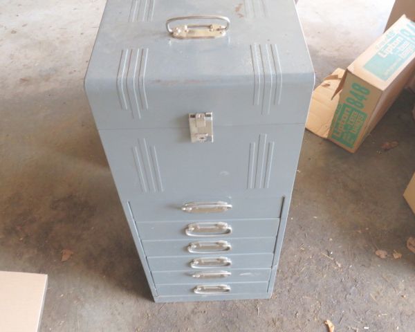 auction image
