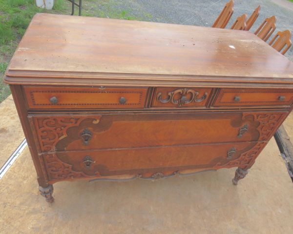 auction image