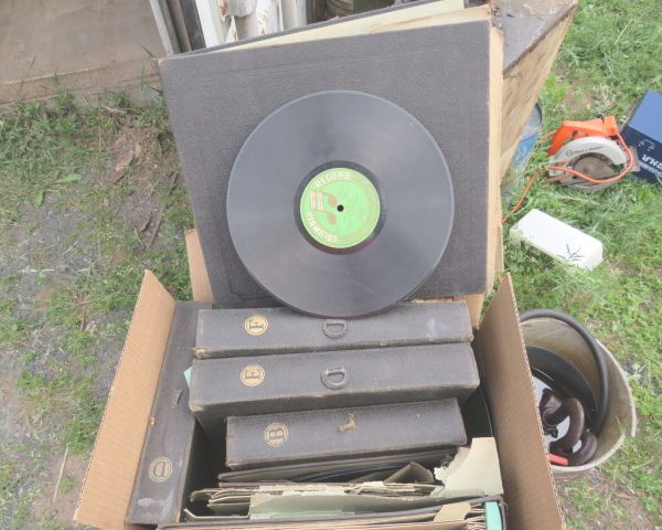 auction image