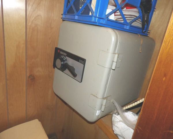 auction image